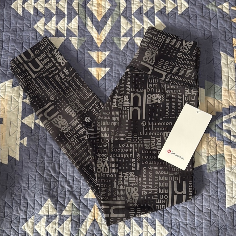 NWT women’s lululemon Wunder train contour fit 25” tight size 6